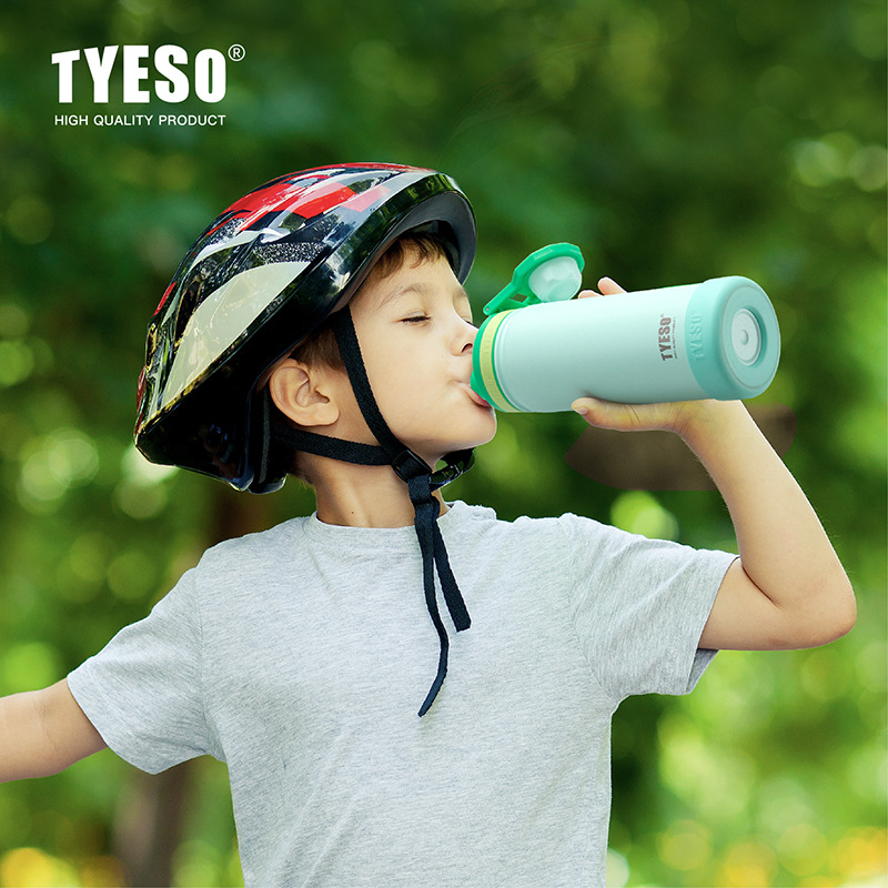 TYESO 420/600/750ml スポーツサーモボトル - Sports Equipment 5 Years Old のレビューと価格