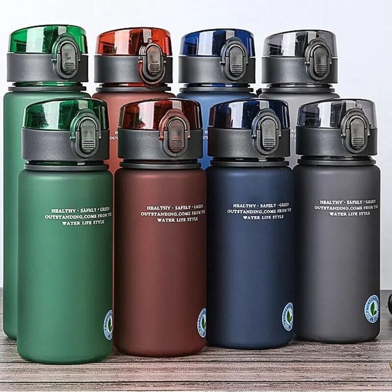 1 個ポータブル BPA フリー漏れ防止スポーツ & フィッ - Sports Equipment 5 Years Old のレビューと価格