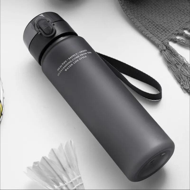 1 個ポータブル BPA フリー漏れ防止スポーツ & フィッ - Sports Equipment 5 Years Old のレビューと価格