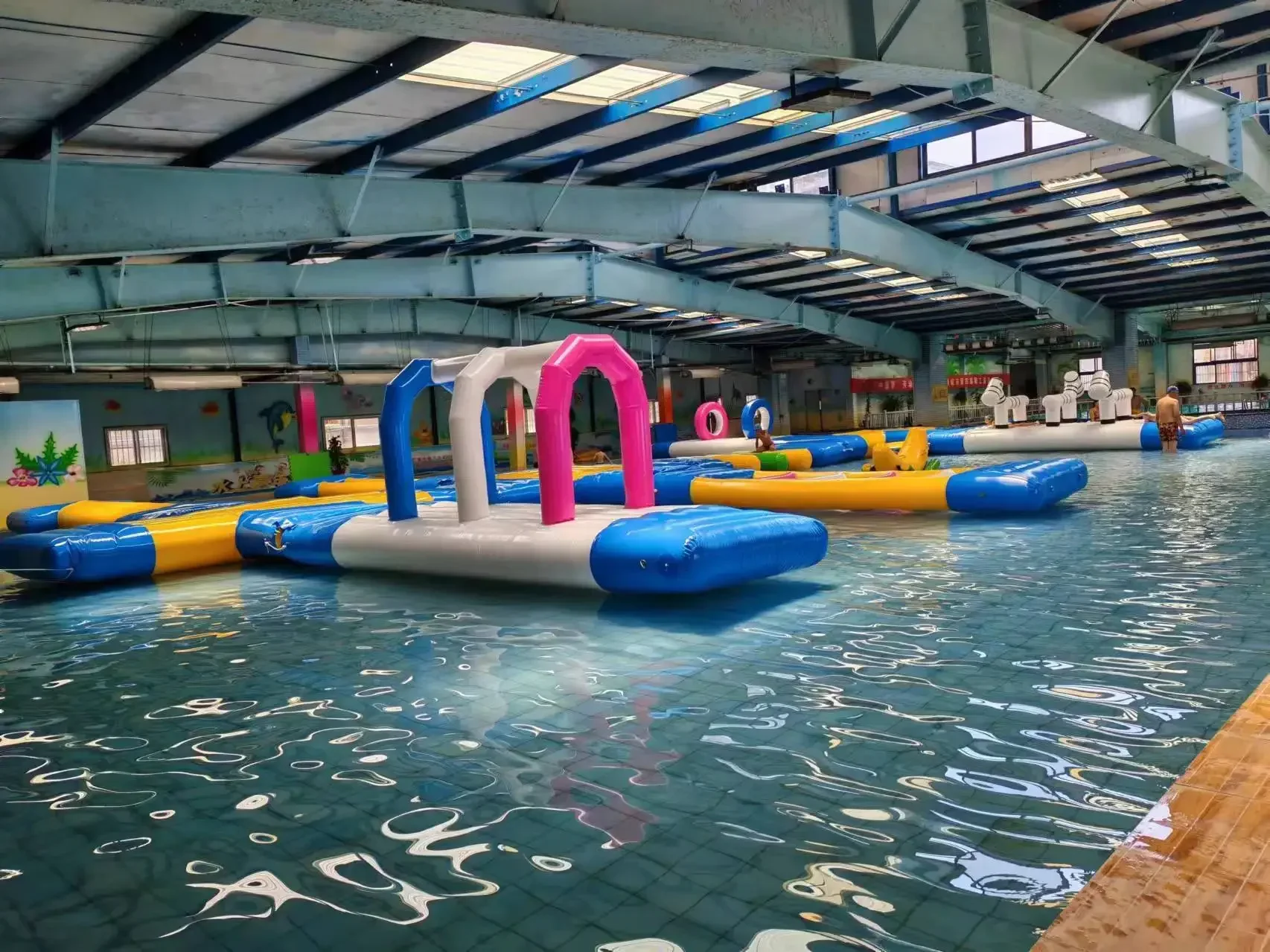 子供と大人のための屋内外兼用インフレータブルウォーターパーク - Sports Equipment For Sale のレビューと価格